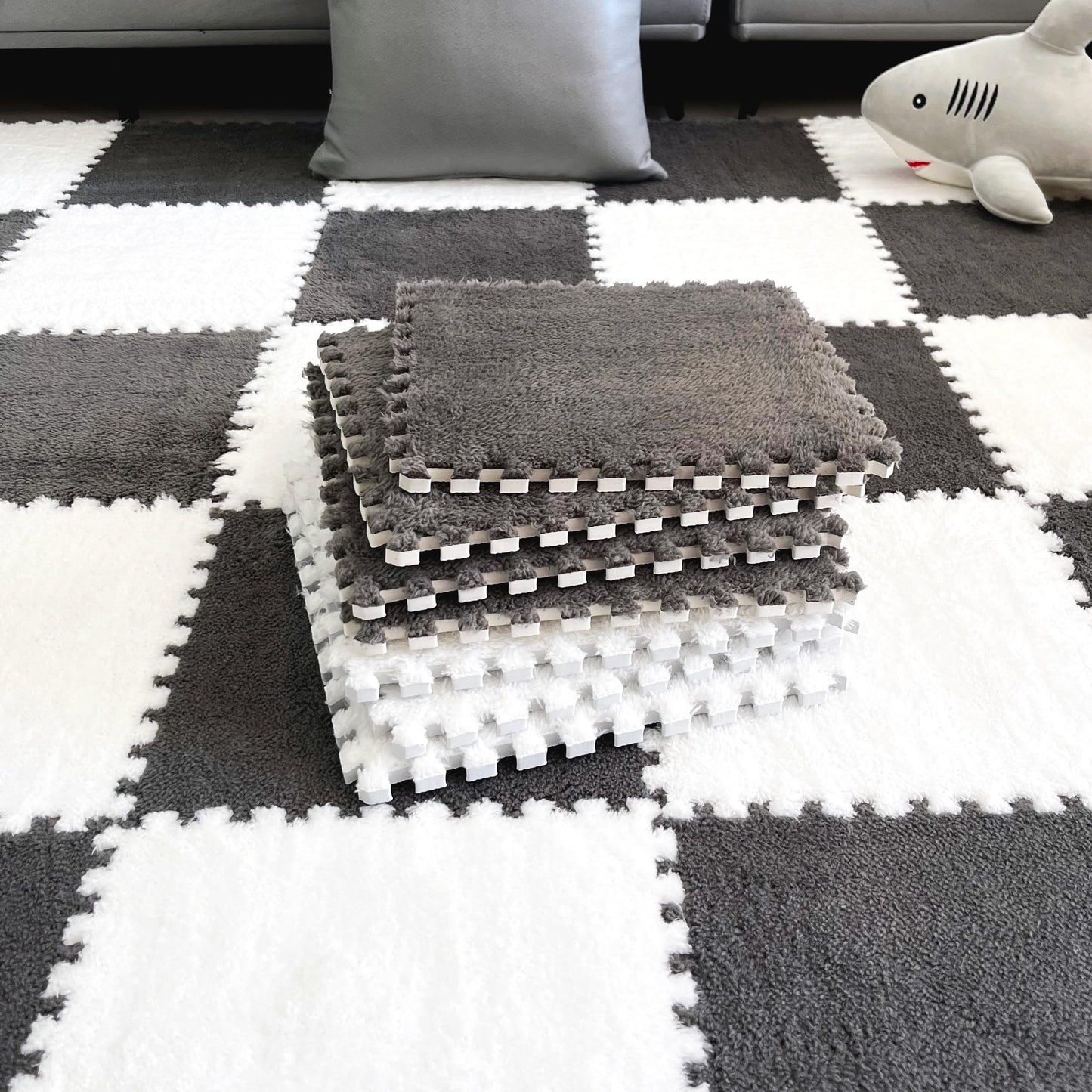 White & Grey Plush Puzzle Foam Mat