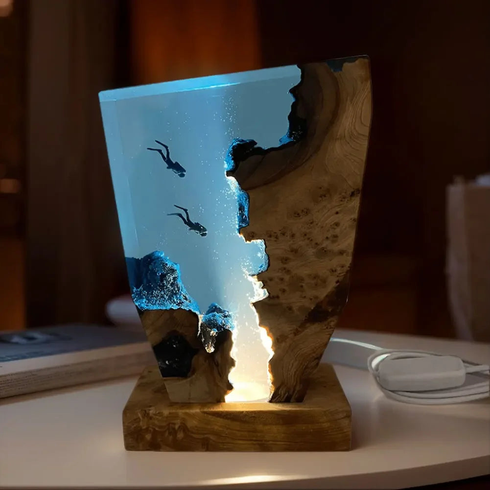 Karst Cave Whale Diver Lamp