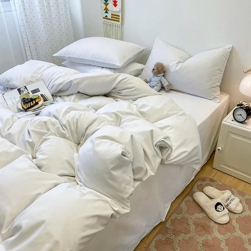 White Bedding Set