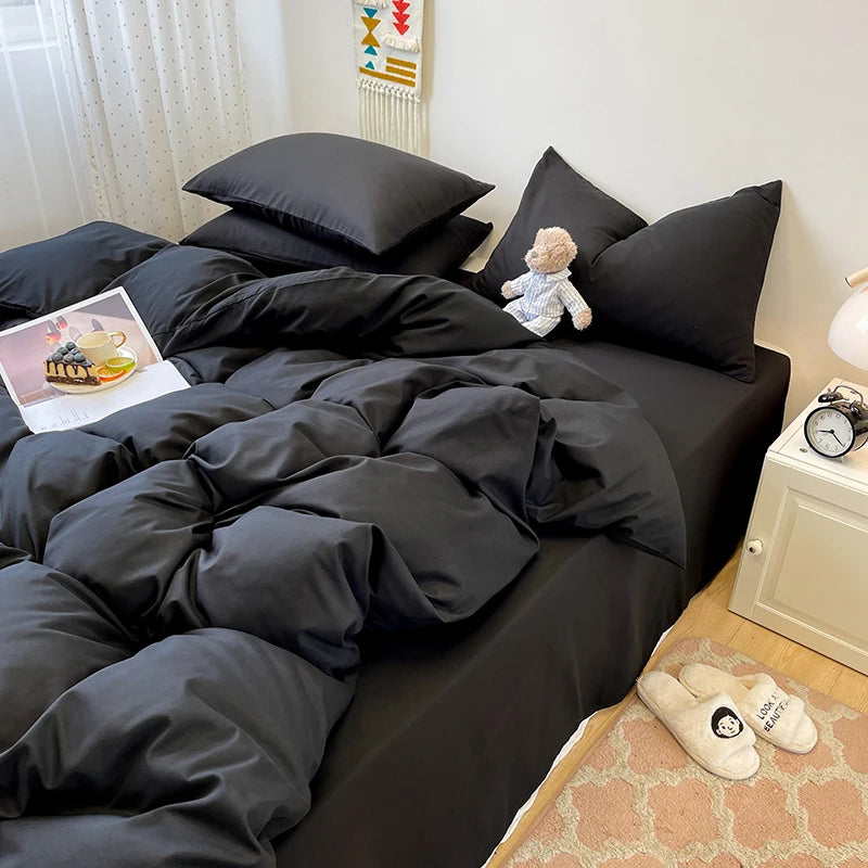Black Bedding Set