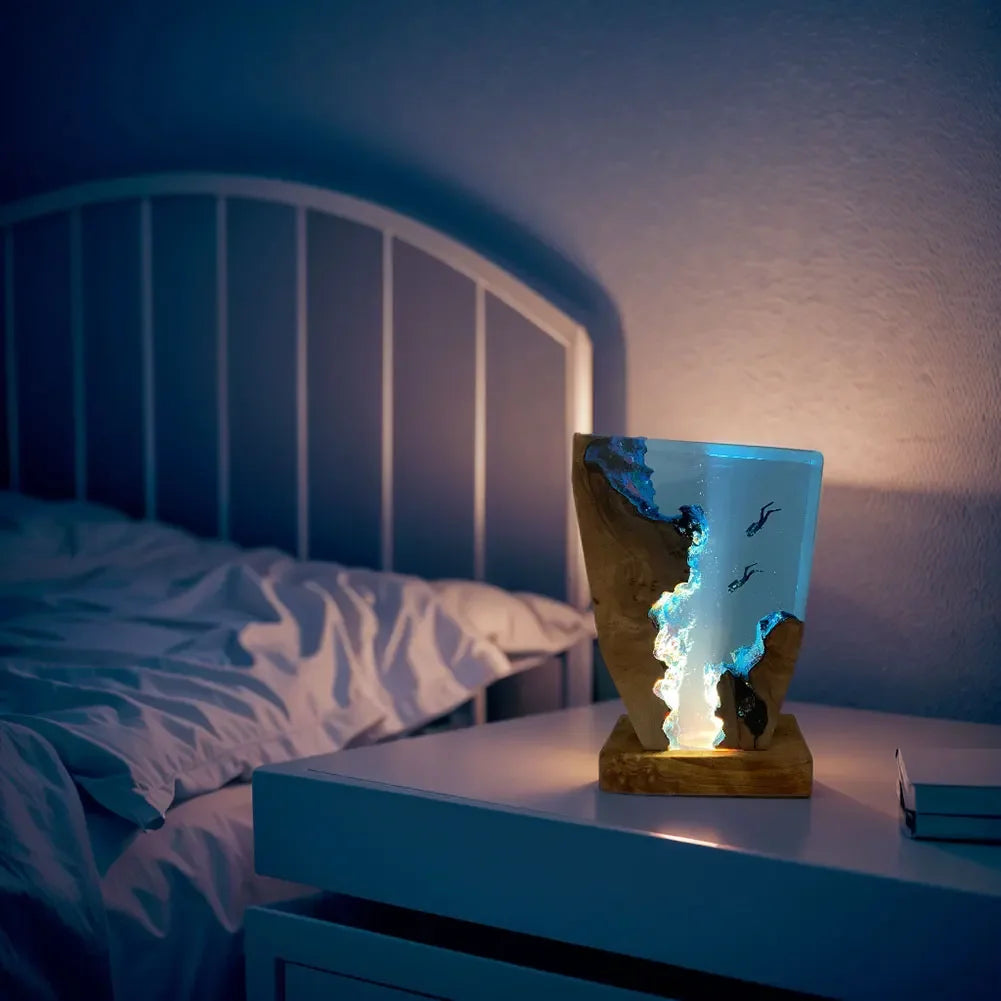 Karst Cave Whale Diver Lamp