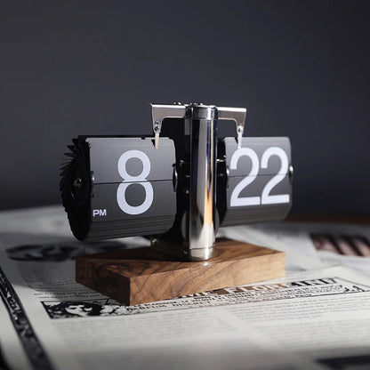 Vintage Auto Flip Clock