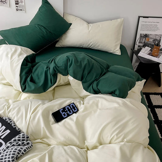 Dark Green & White Double-Sided Bedding Set