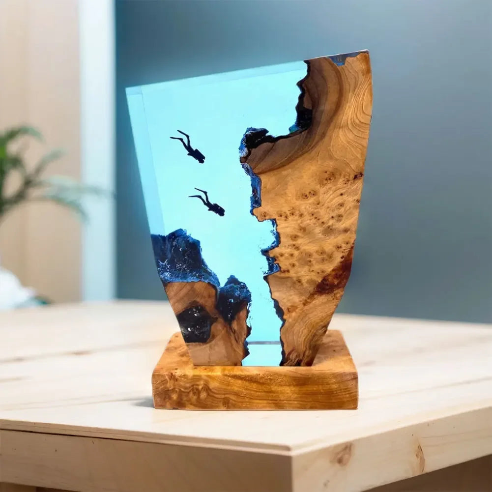 Karst Cave Whale Diver Lamp