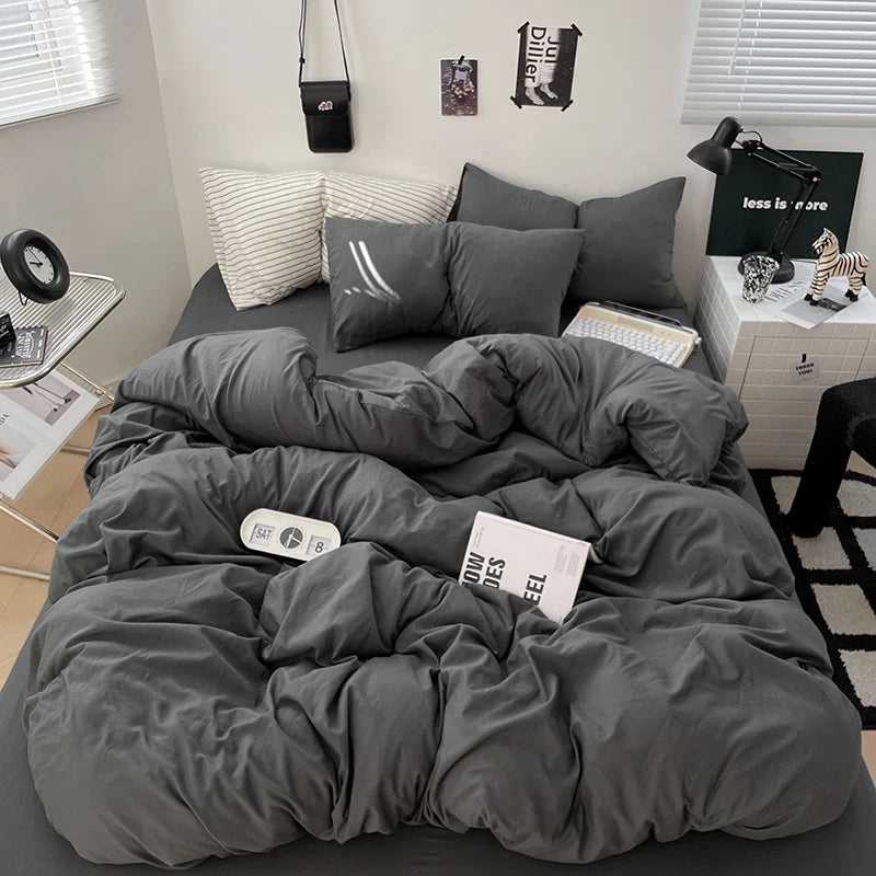 Black Bedding Set