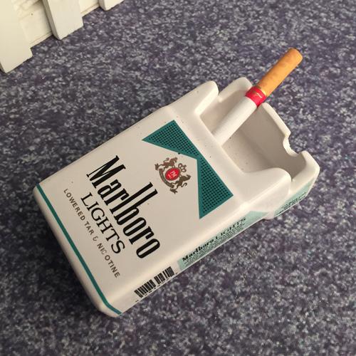 Marlboro Cigarette Case Ashtray